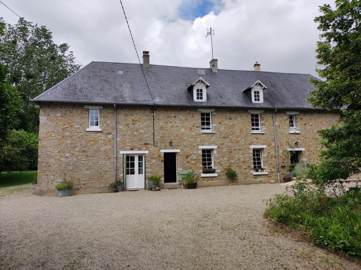 La Maison Des Tilleuls Saint-Germain-Sur-Seves Екстериор снимка