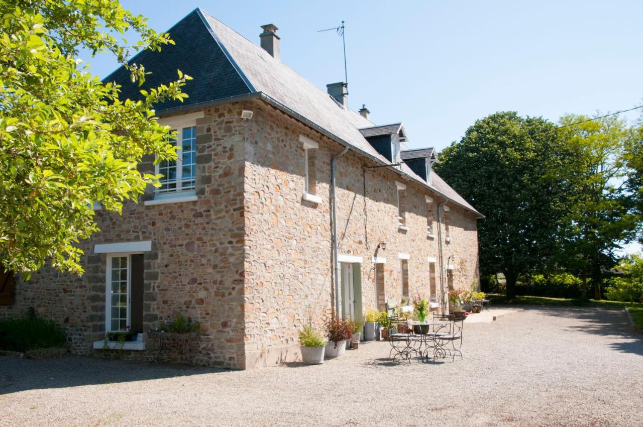 La Maison Des Tilleuls Saint-Germain-Sur-Seves Екстериор снимка