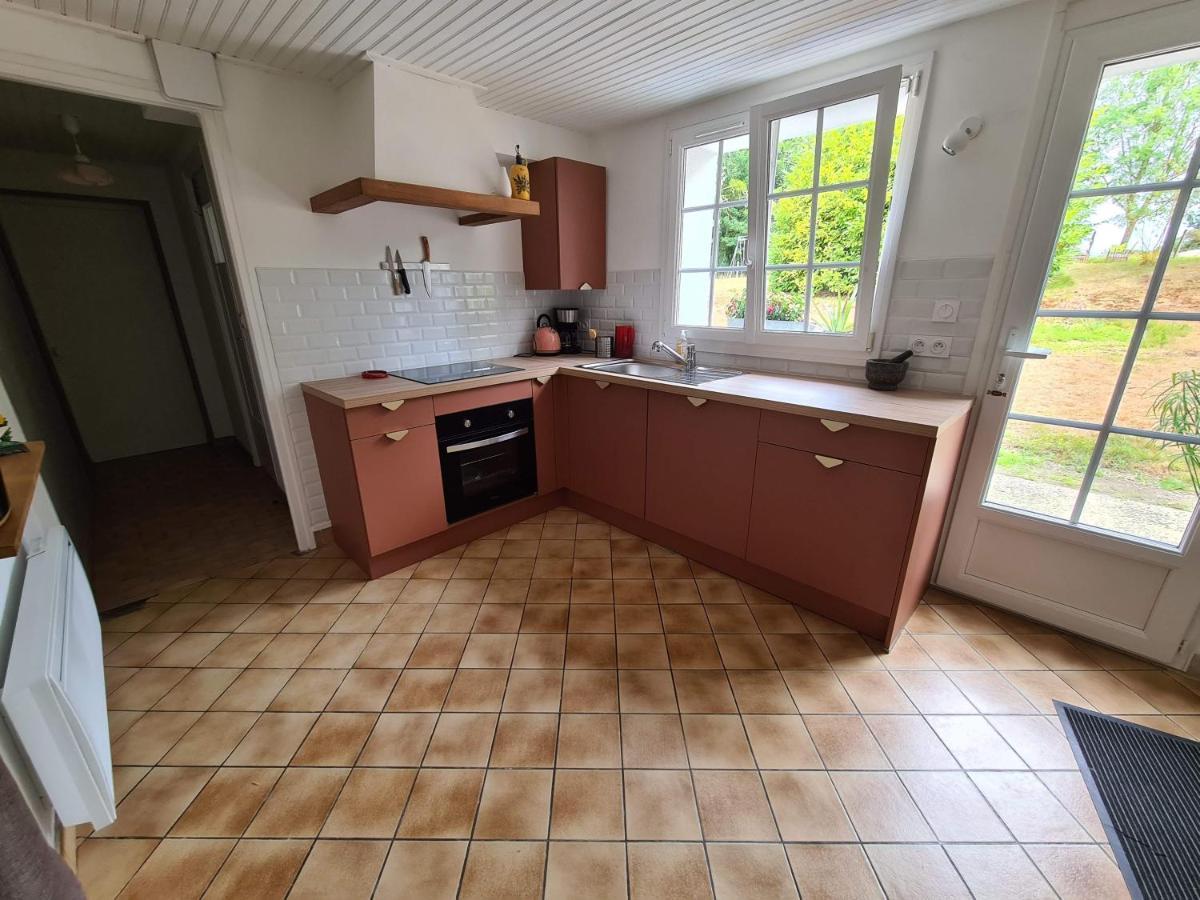 La Maison Des Tilleuls Saint-Germain-Sur-Seves Екстериор снимка