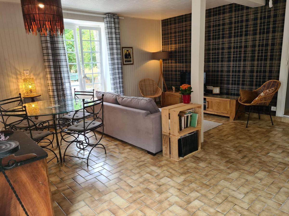 La Maison Des Tilleuls Saint-Germain-Sur-Seves Екстериор снимка